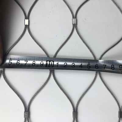 Lina stalowa 2mm, oczko 50X50mm, siatka ze stali nierdzewnej do ogrodzeń w zoo z amortyzacją uderzeń, bez ostrych krawędzi i ognioodporna