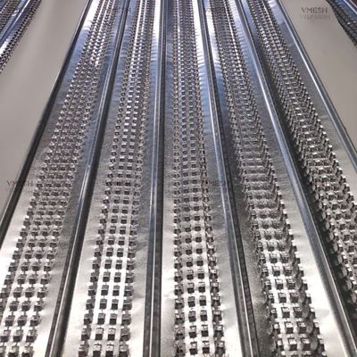 Panel ocynkowany o szerokości 450 mm, listwa metalowa z wysokim żebrem. Materiał budowlany
