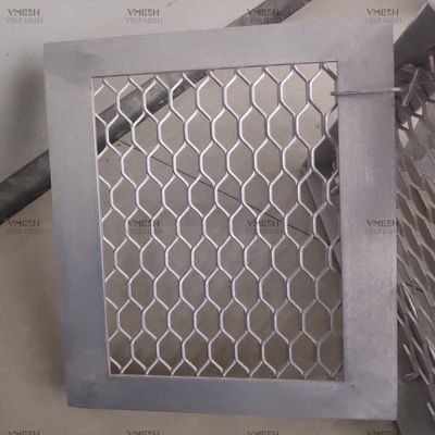 Dostosowany materiał metalowy HDG Rozszerzony ogrodzenie z siatki metalowej do ochrony sprzętu maszynowego
