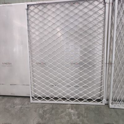 Dostosowany materiał metalowy HDG Rozszerzony ogrodzenie z siatki metalowej do ochrony sprzętu maszynowego