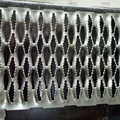 Ciężki 2-4m Grip Strut Bezpieczeństwo Grating Diamentowy kanał antypoślizgowy