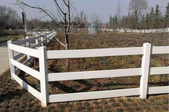 Białe Pvc Farmy Plastic Horse Ogrodzenie Wysokość 1,5m 1,8m