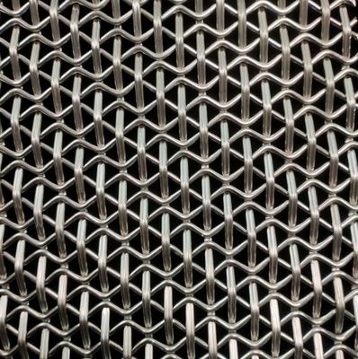 Siatka druciana pleciona z karbowanej stali nierdzewnej do fasad architektonicznych