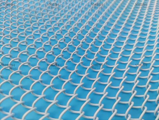 Niestandardowy rozmiar 6 * 6 mm Metalowa kurtyna z ogniwem łańcucha w parach Projekt siatki kominkowej