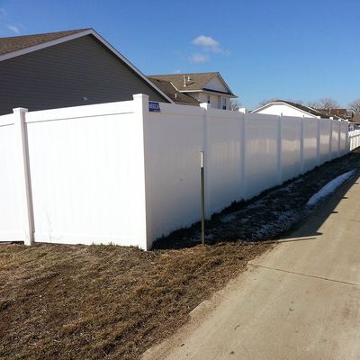 Płyty i słupki z materiału dziewiczego 6ft H X8ft W Winyl Pvc Plastic Privacy Fence