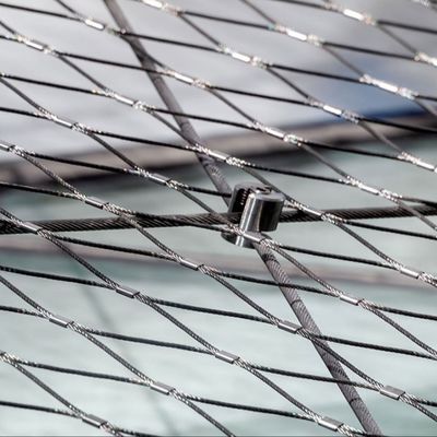 Wiązka liniowa metalowa z uzębieniem do sieci bezpieczeństwa architektonicznych