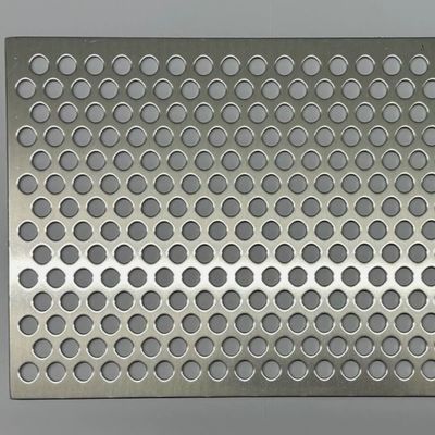 Powdowe powłoki architektoniczne zewnętrzne fasady Dekoracja Perforated Aluminium Metal Mesh