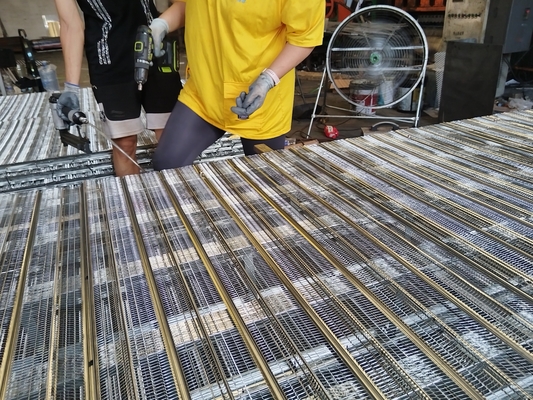 Galwanizowane kształtówki z kręgosłupa do liania cementu 1,1 m x 3 m