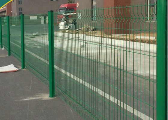 Ogrodzenie z siatki drucianej zgrzewanej 3D ocynkowane 50x100mm 3,0mm malowane proszkowo