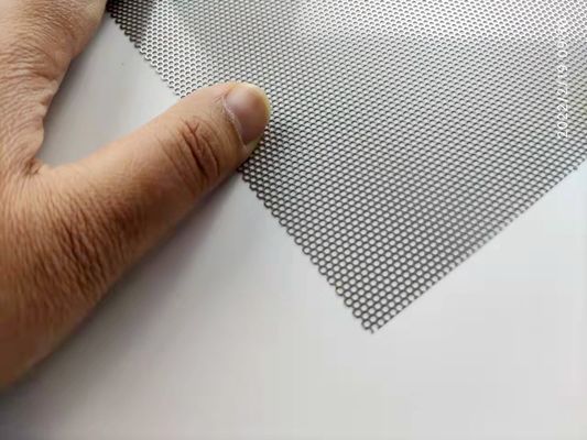 Niestandardowa perforowana siatka metalowa 2,03 mm do osłon głośników