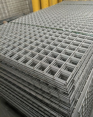 Galwanizowane panely z spawaną siecią drutu 2mm Drut 25x25mm Otwór