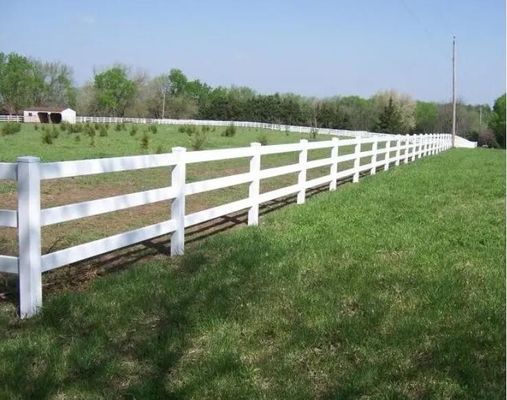 Pvc Horse Paddock spawana siatka druciana ogrodzenie 3 szyny Ranczo biały winyl