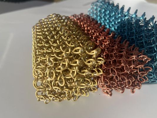 Nowoczesny design kurtyny łańcuchowej ze stali nierdzewnej 304 z oczkiem 6 mm do architektonicznej siatki metalowej