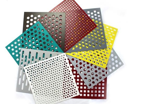 Architektoniczne dekoracyjne elewacje metalowe perforowane PVDF 1500 * 2500 mm