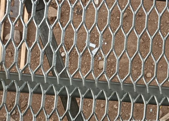 XG-11 Podniesiony pomost z siatki cięto-ciągnionej ASTM A123 Siatka z siatki cięto-ciągnionej z metalu