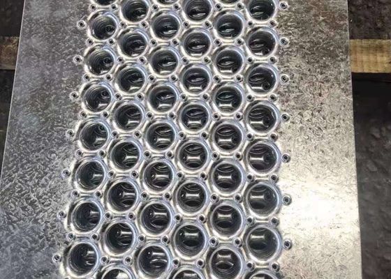 3,0 mm 3,5 mm aluminiowa krata chodnikowa na dach słoneczny antypoślizgowy