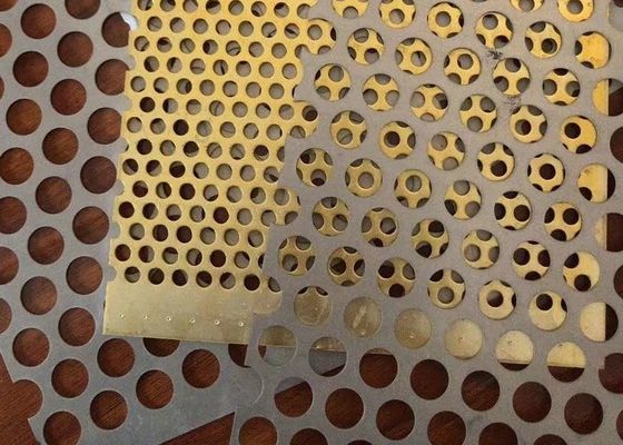 Anping Perforowana siatka metalowa 1,5 * 3,0 m Perforowane aluminiowe panele sufitowe